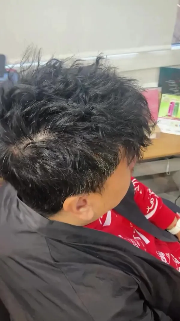##HongKongHairstylistsKeepGoing 髮型美甲作品