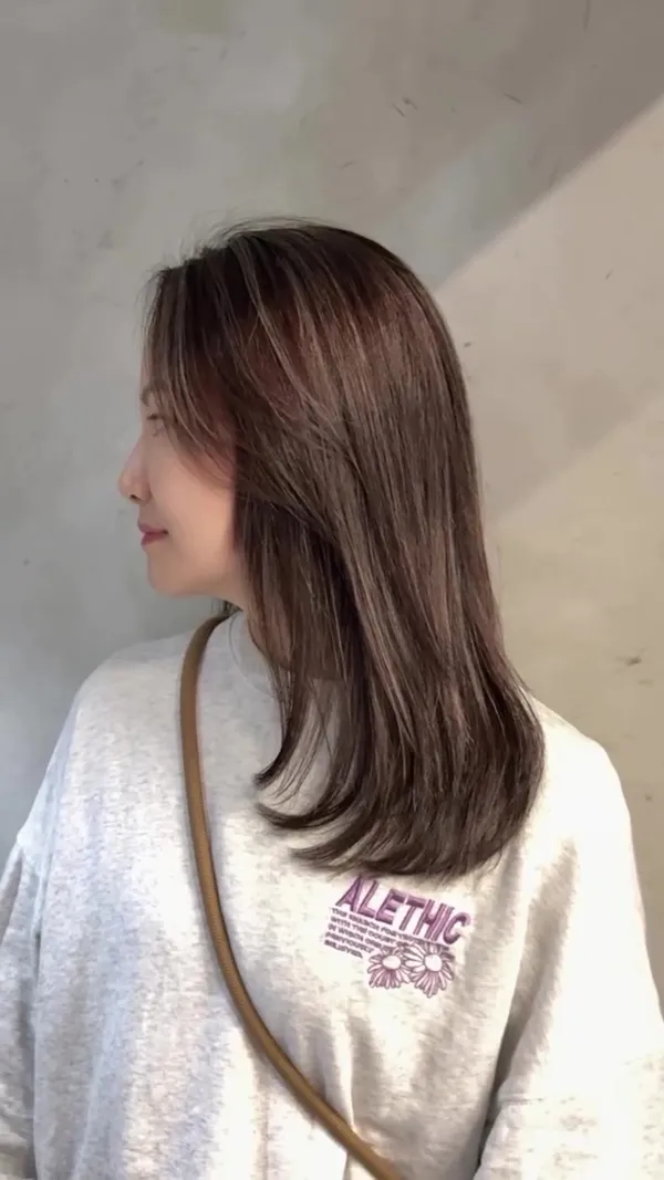 ##LadiesShortHair ##GrayHairSavior ##BluntCut 髮型美甲作品