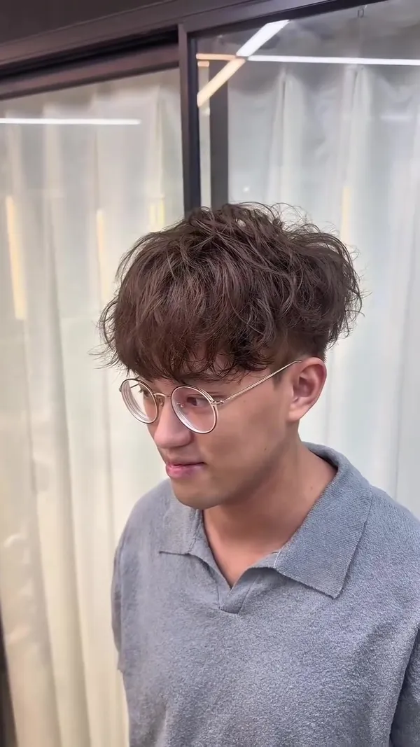 ##TuenMunSalon ##HairstylistWilson ##WilsonMensPortfolio 髮型美甲作品