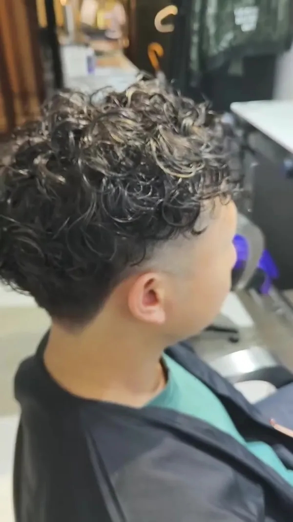 ##KwunTongHairSalon ##MensPerm ##MensHairstyle 髮型美甲作品