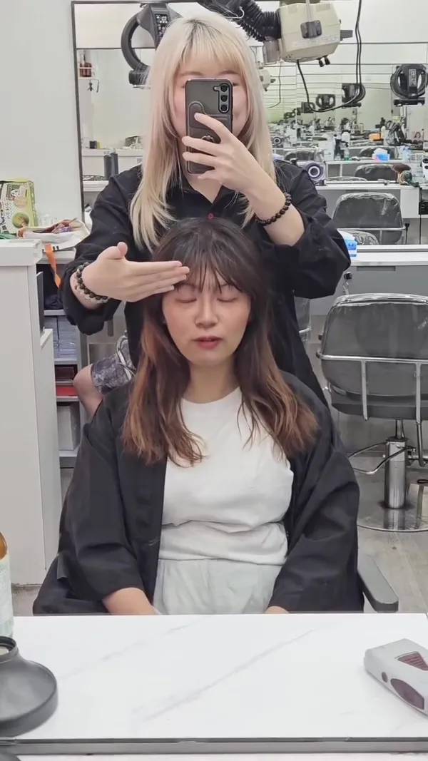 ##paimoreStraighteningHeatTreatment ##EarLoopDyeFringeDye ##BleachFreeHairColor 髮型美甲作品