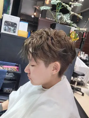 ##Wong ##section ##Hair 髮型美甲作品