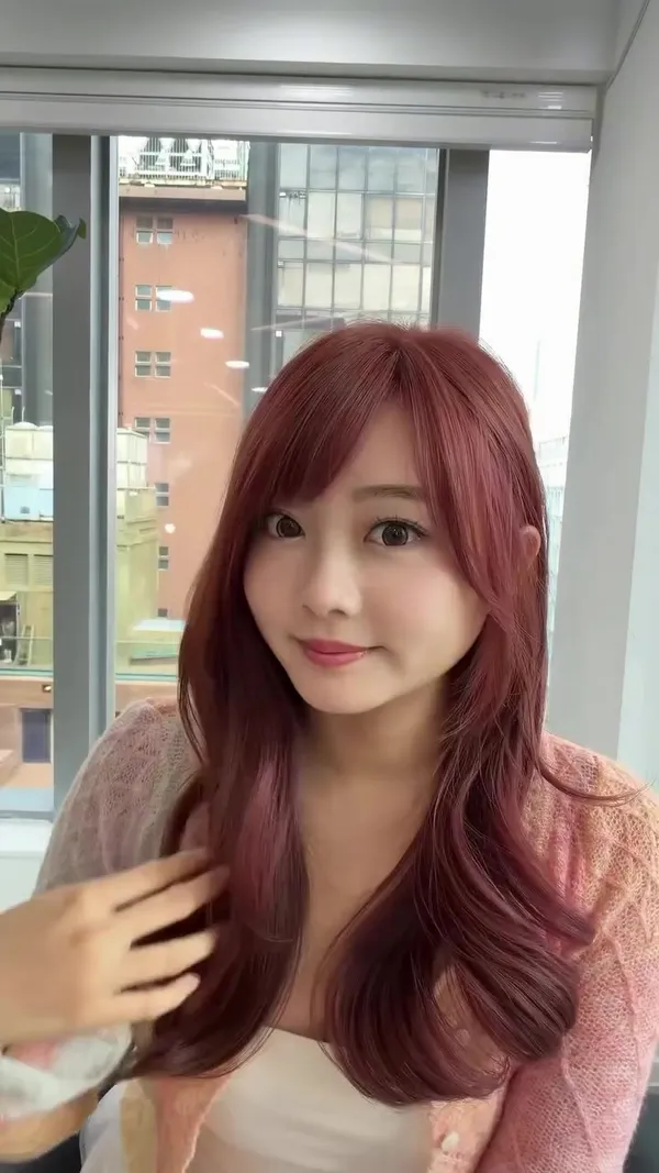 ##MistyPinkBrown ##kimchow_hairlogics ##SmallFaceBangs 髮型美甲作品