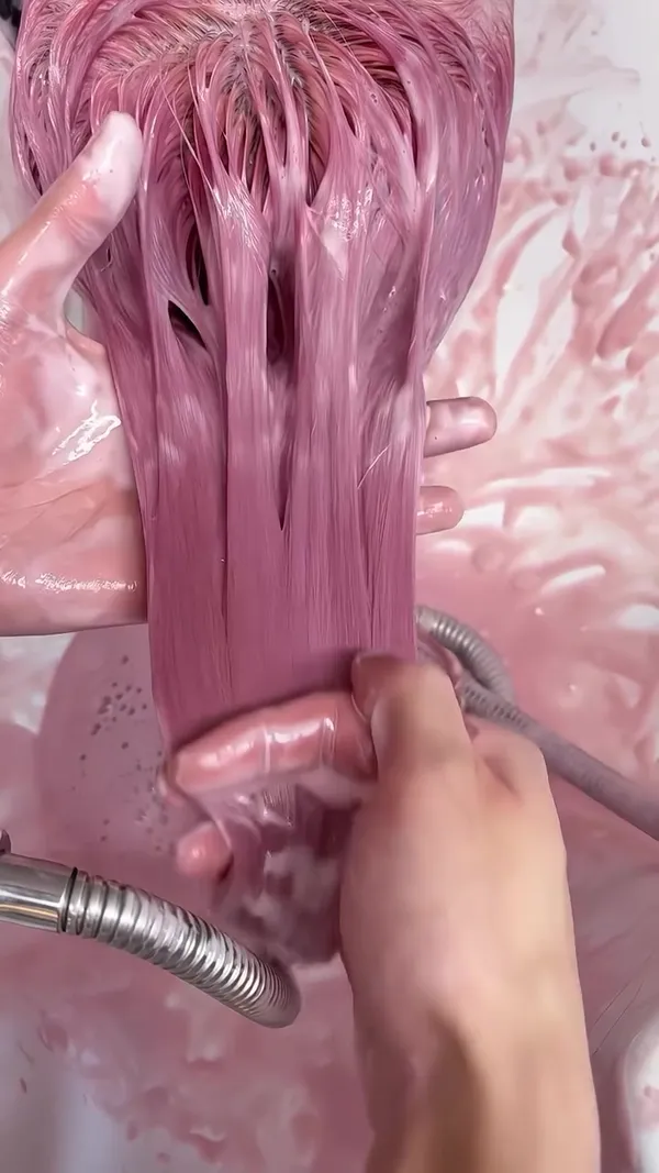 ##LightPinkBleachDye ##HongKongHairDye 髮型美甲作品