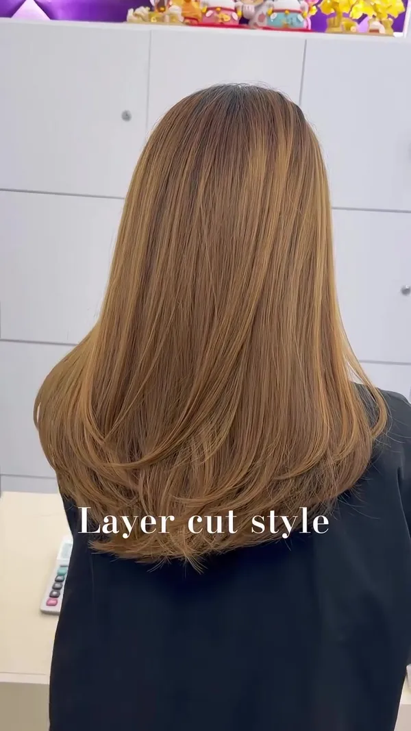 ##FaceSlimmingBangs ##Layers ##Bangs 髮型美甲作品