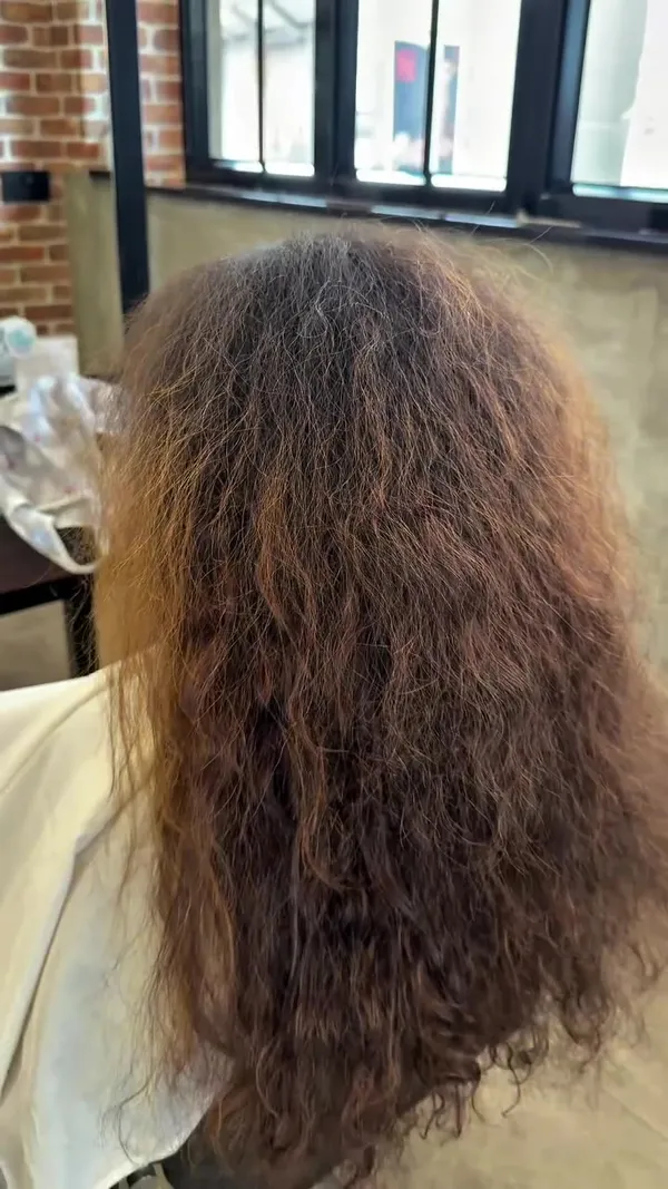 ##TsimShaTsuiHairSalon ##TsimShaTsuiPerm ##LambCurls 髮型美甲作品