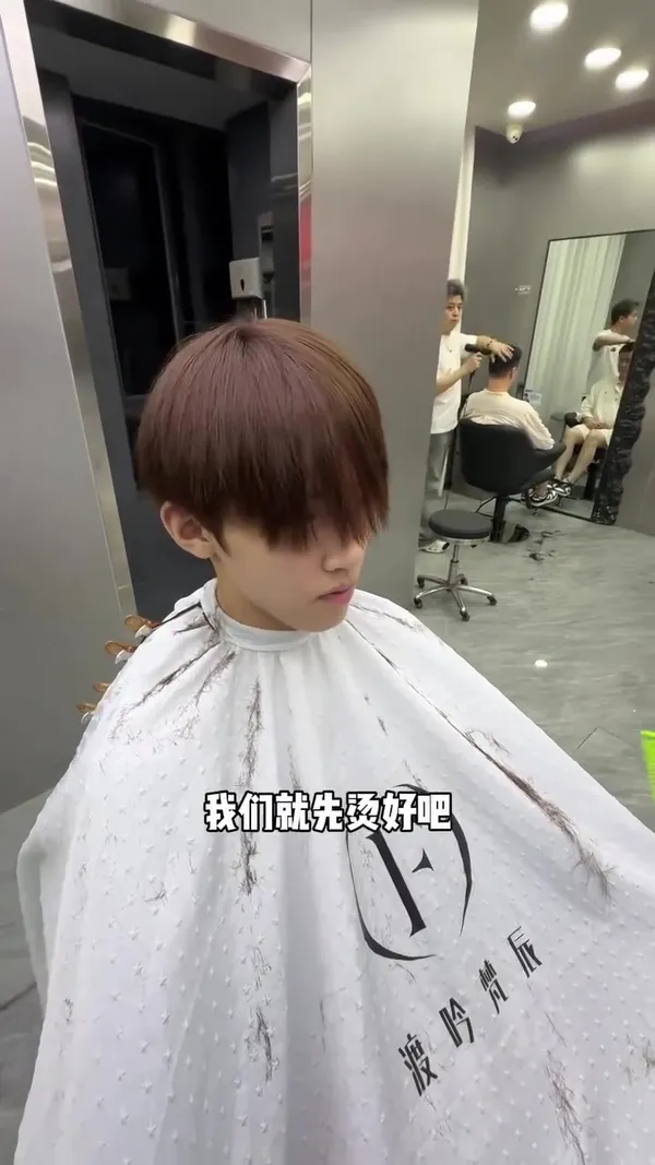 ##HongKongMensHairstyle ##HongKongMensHairstyleDesign ##HongKong 髮型美甲作品