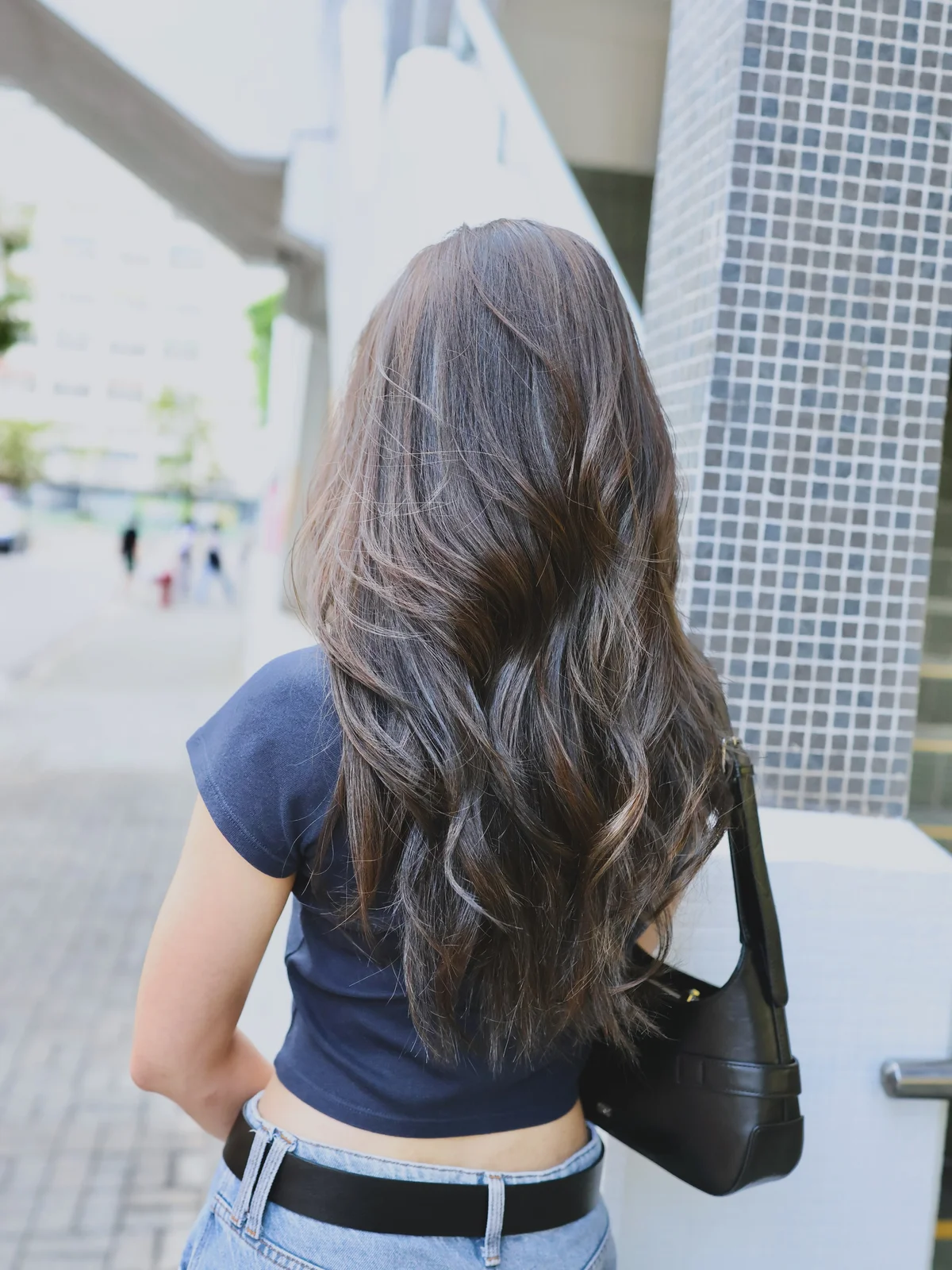 mellau_hair ##CoolAshBrownHighlight ##ShaTinHairstylist ##LineHighlights 髮型美甲作品 (2)